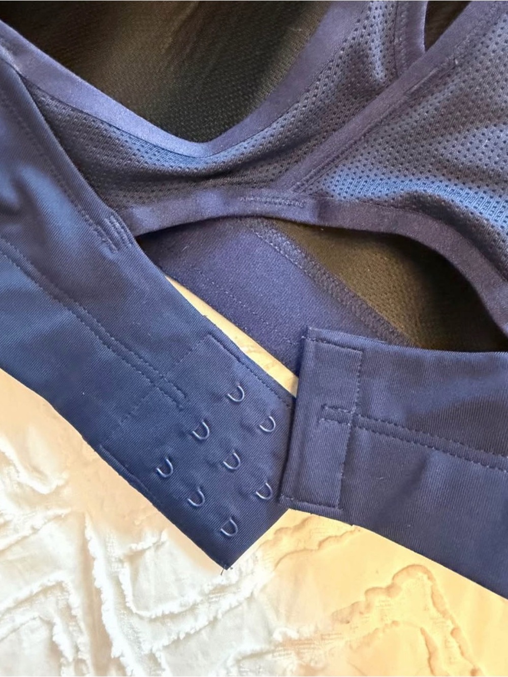 NWOT - Brooks Navy Racerback High-Support Sports Bra, Size 34C - Picture 4 of 5
